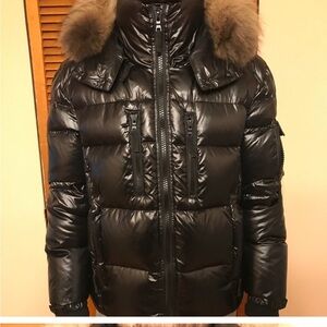 SAM men coat black size large has a slit under right arm can def be sewn easily